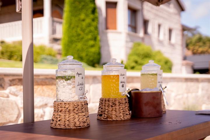 Dispensadores de limonada y refrescos